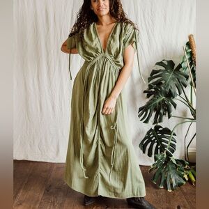 Blanca Green Lotus Maxi Dress One Size Fits Most